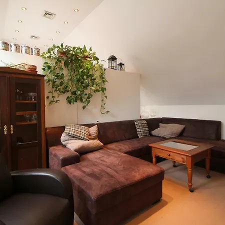 Apartment Ferienappartement Erfurter Kreuz Kirchheim (Thuringia)